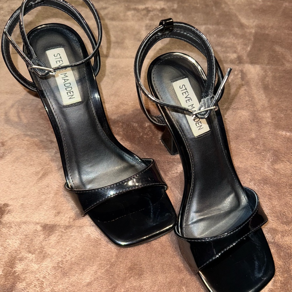 Steve Madden Glossy Black Heels
